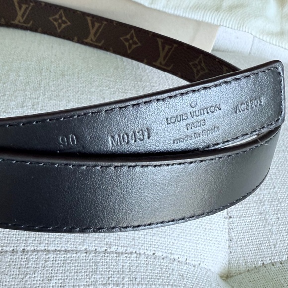Louise Vuitton Iconic 25 mm Reversible Belt (Brand New) - Picture 14 of 14